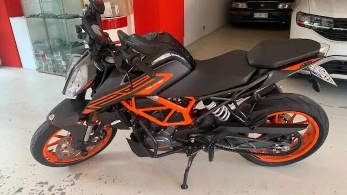 KTM 125 Duke (2021 - 23) 