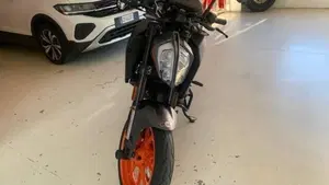 KTM 125 Duke (2021 - 23)  (2)