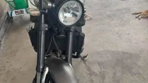 Yamaha XSR 900 ABS (2016 - 20)  (4)