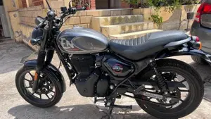 Royal Enfield HNTR 350 (2022 - 26)  (2)
