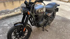 Royal Enfield HNTR 350 (2022 - 26)  (3)