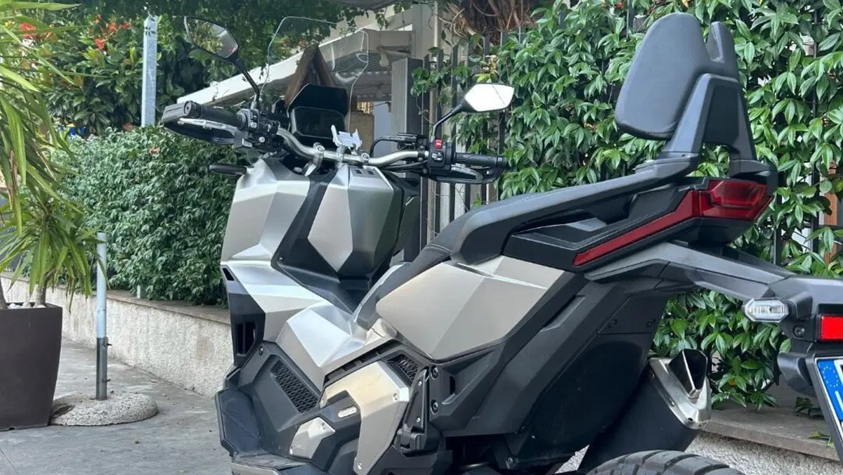 Honda X-ADV 750 DCT Travel (2021 - 24)  (5)