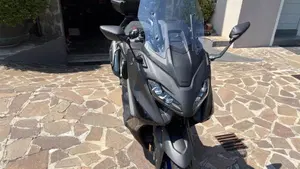 Yamaha T-Max 560 (2022 - 24)  (5)