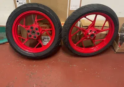 Cerchi Anteriore e Posteriore Ducati - Annuncio 10076852