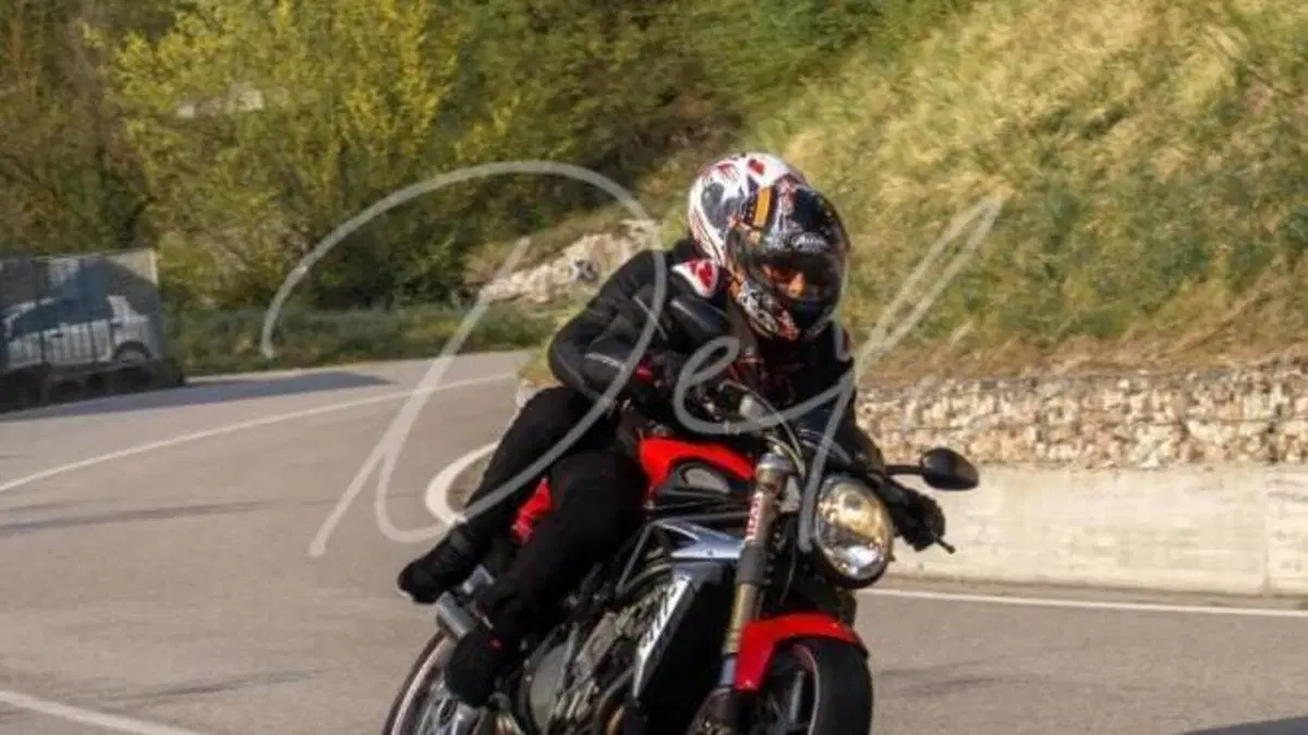 MV Agusta Brutale 750 S (2002 - 06)  (6)