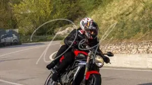 MV Agusta Brutale 750 S (2002 - 06)  (6)