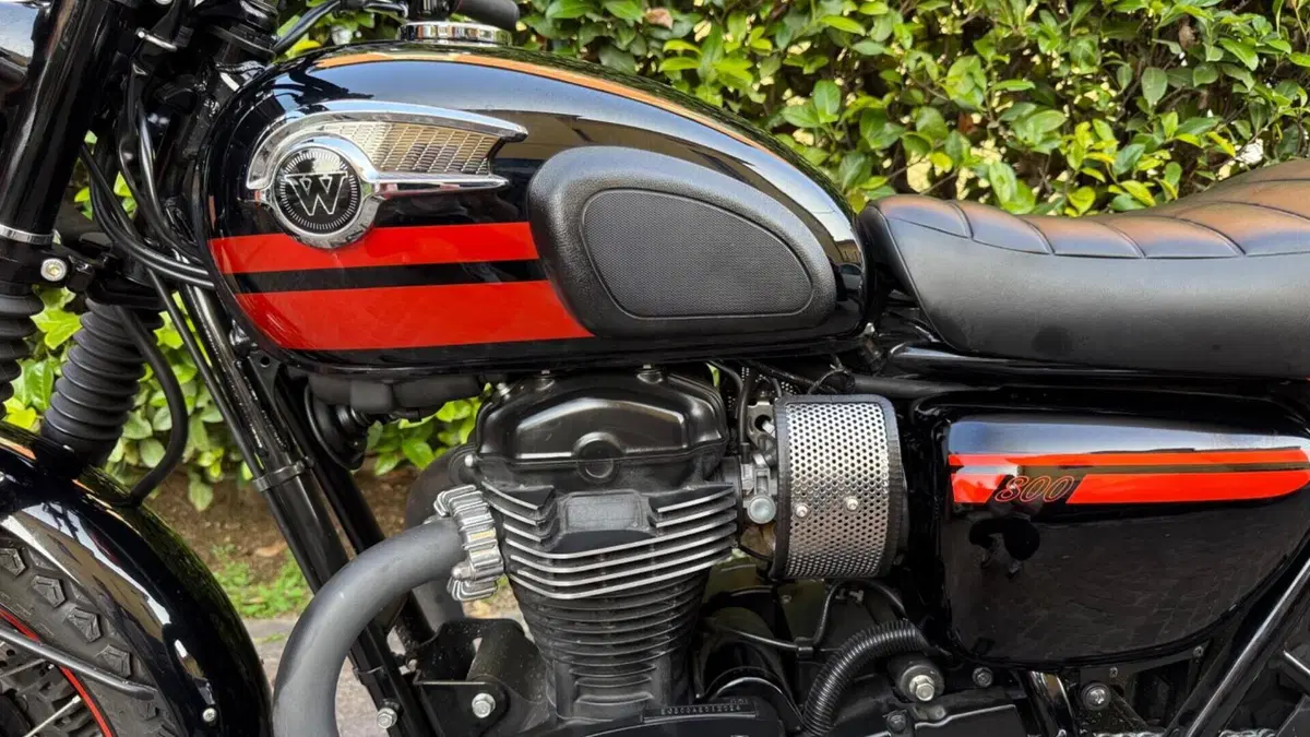 Kawasaki W 800 (2010 - 17)  (3)