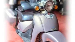 Aprilia Scarabeo 150 T (2000 - 02)  (3)