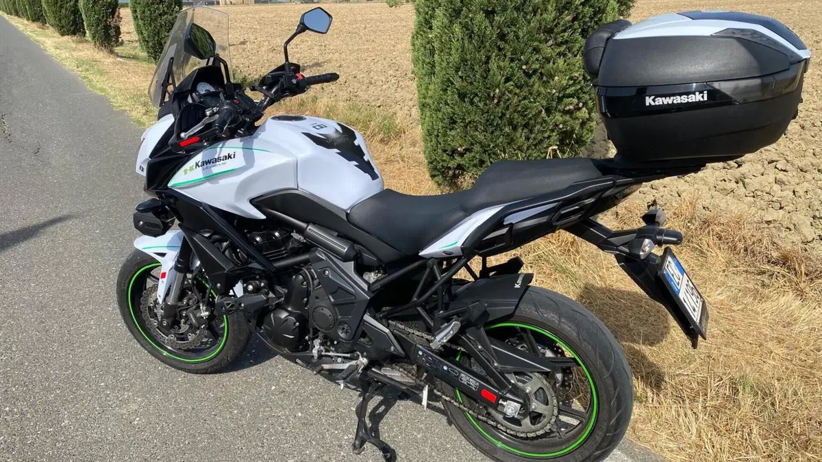 Kawasaki Versys 650 ABS (2015 - 16)  (6)
