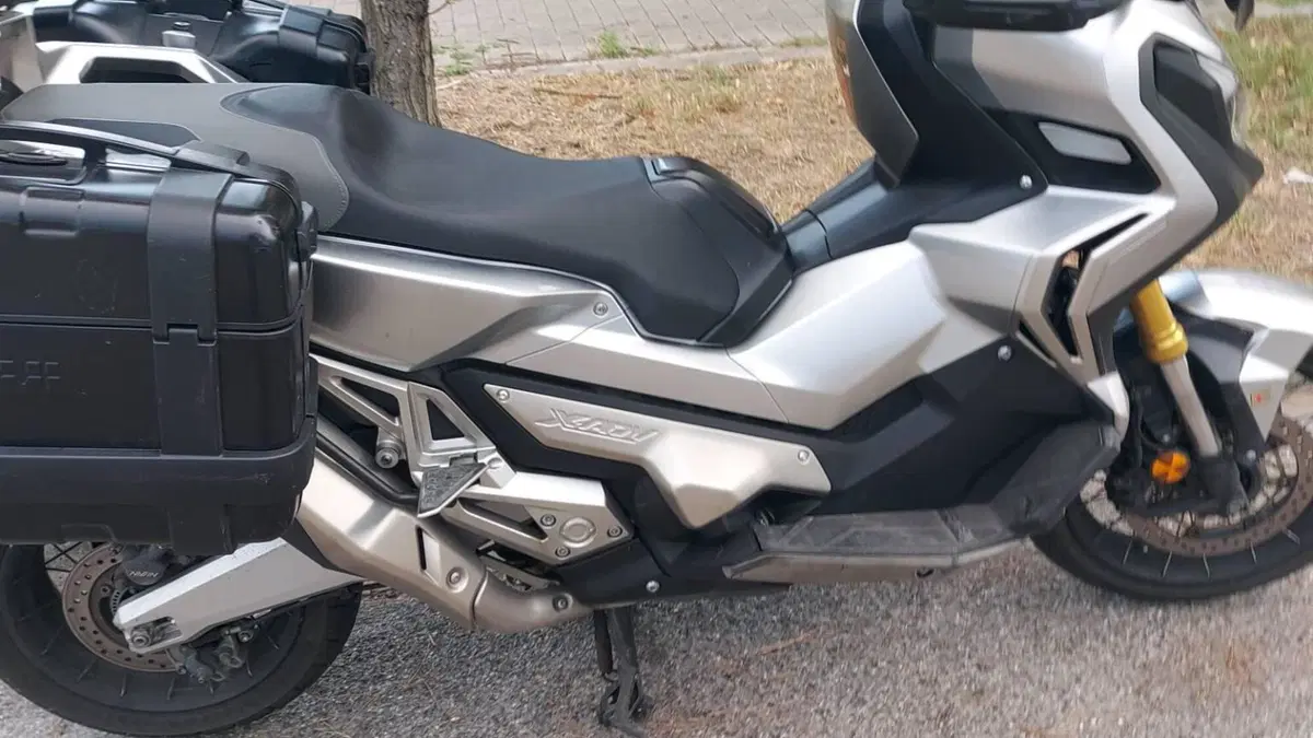 Honda X-ADV 750 (2017)  (3)