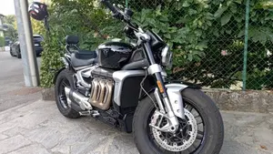 Triumph Rocket 3 R Chrome Edition (2023)  (2)