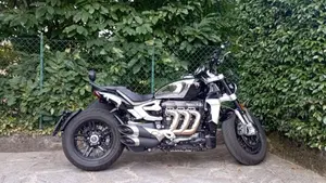 Triumph Rocket 3 R Chrome Edition (2023)  (4)