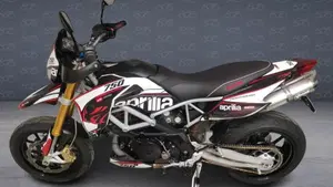Aprilia Dorsoduro 750 ABS (2009 - 17)  (4)