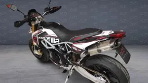 Aprilia Dorsoduro 750 ABS (2009 - 17)  (3)