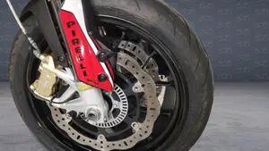 Aprilia Dorsoduro 750 ABS (2009 - 17)  (5)