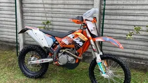 KTM 400 EXC (2011)  (2)