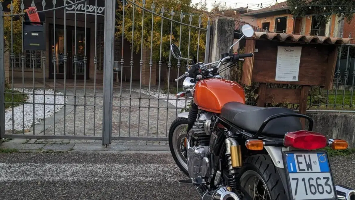Royal Enfield Interceptor 650 (2021 - 26)  (4)