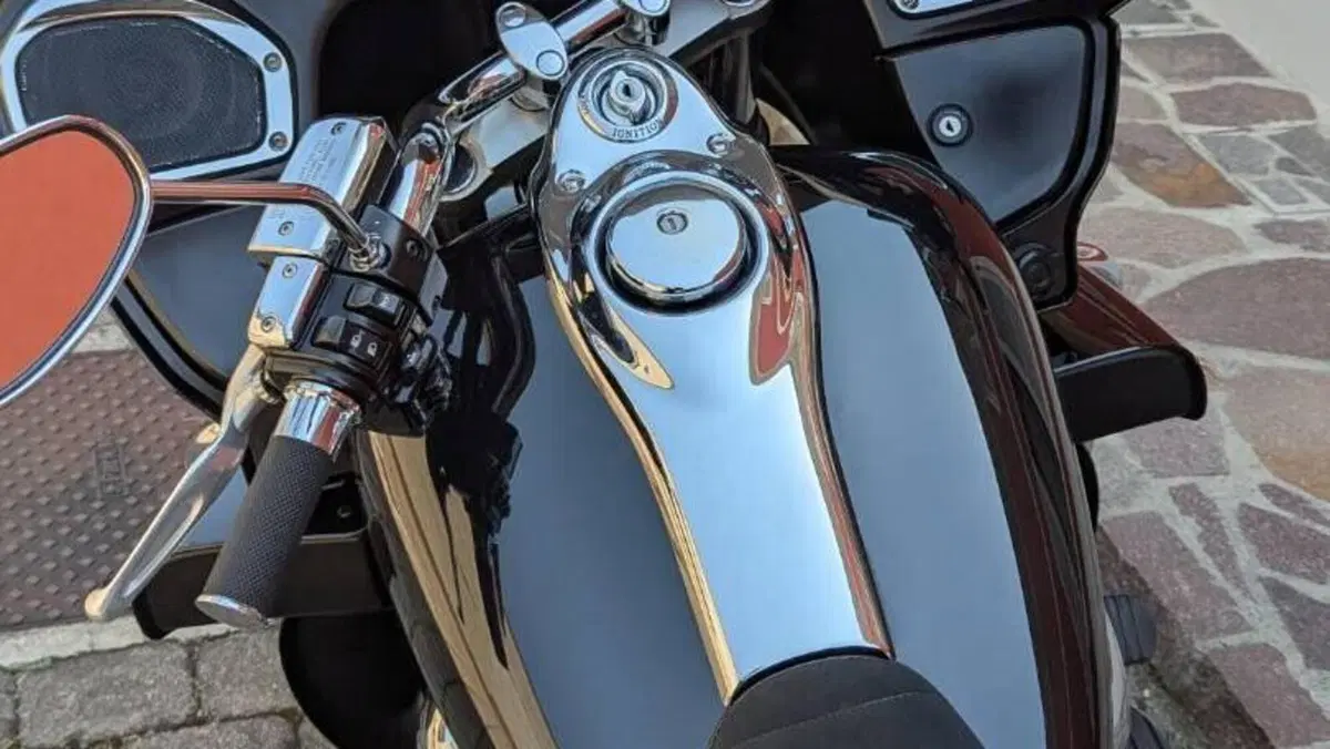 Kawasaki Vulcan VN 1700 Voyager (2009 - 11)  (5)