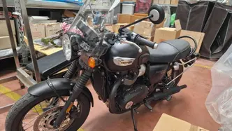 Triumph Bonneville T100 Black (2017 - 20) usata