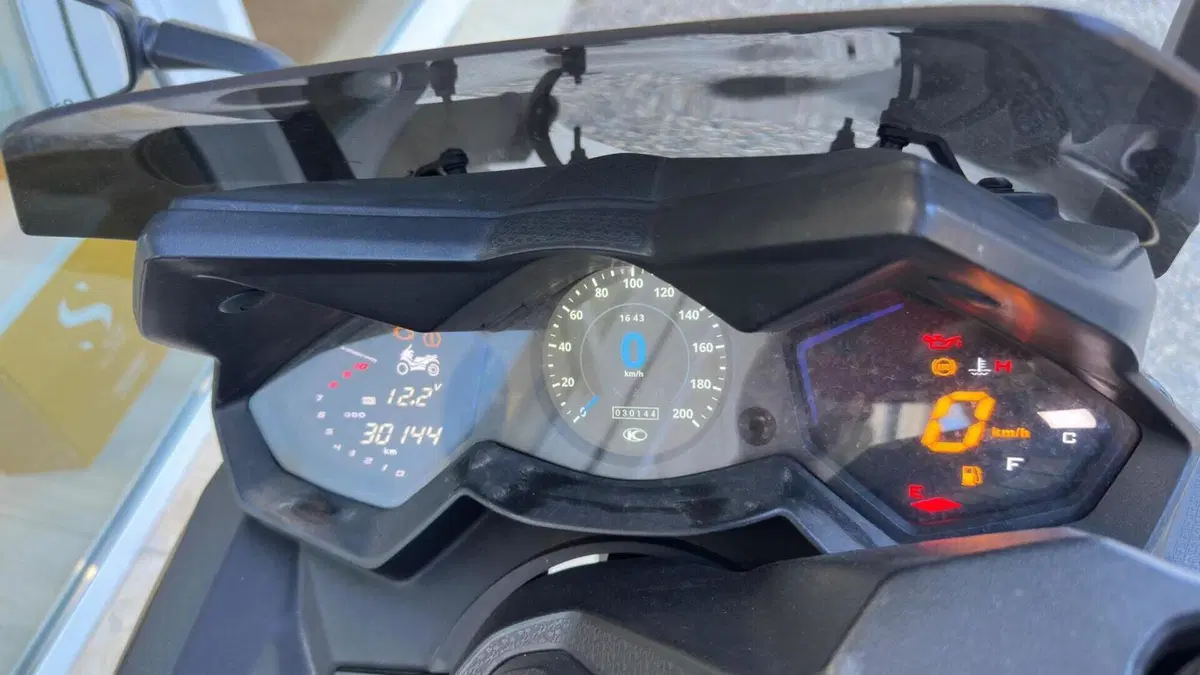Kymco AK 550 (2017 - 19)  (9)