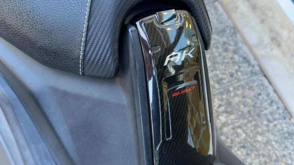 Kymco AK 550 (2017 - 19)  (11)