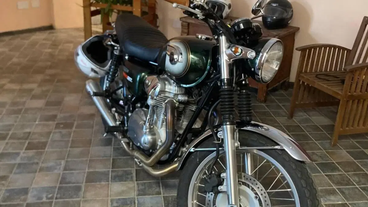 Kawasaki W 800 (2010 - 17)  (3)