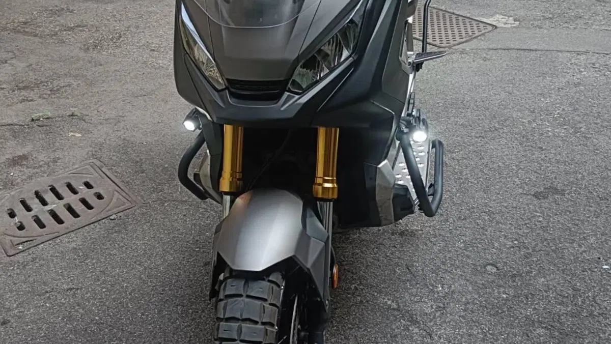 Honda X-ADV 750 (2018 - 20)  (2)
