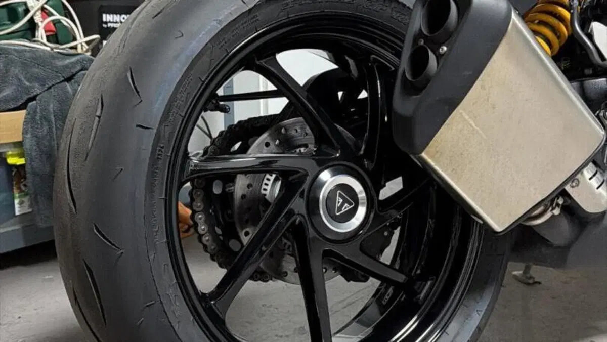 Triumph Speed Triple 1200 RS (2025 - 26)  (3)