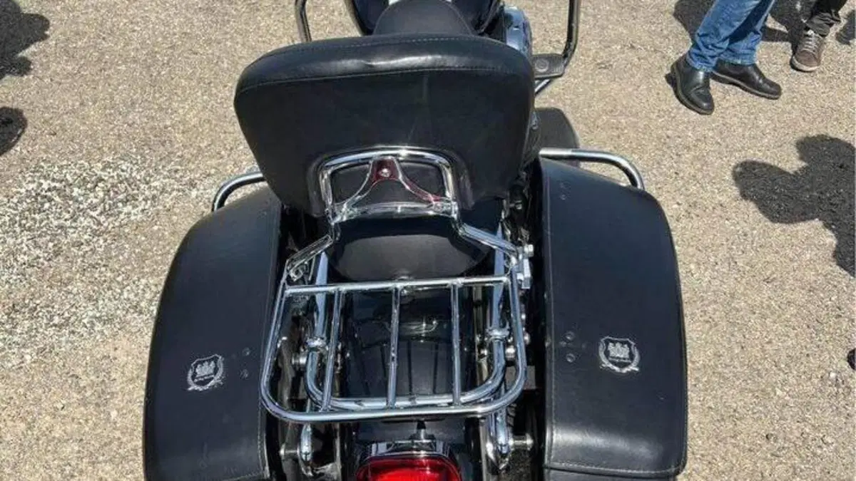 Harley-Davidson 1584 Road King (2006 - 07) - FLHR  (2)