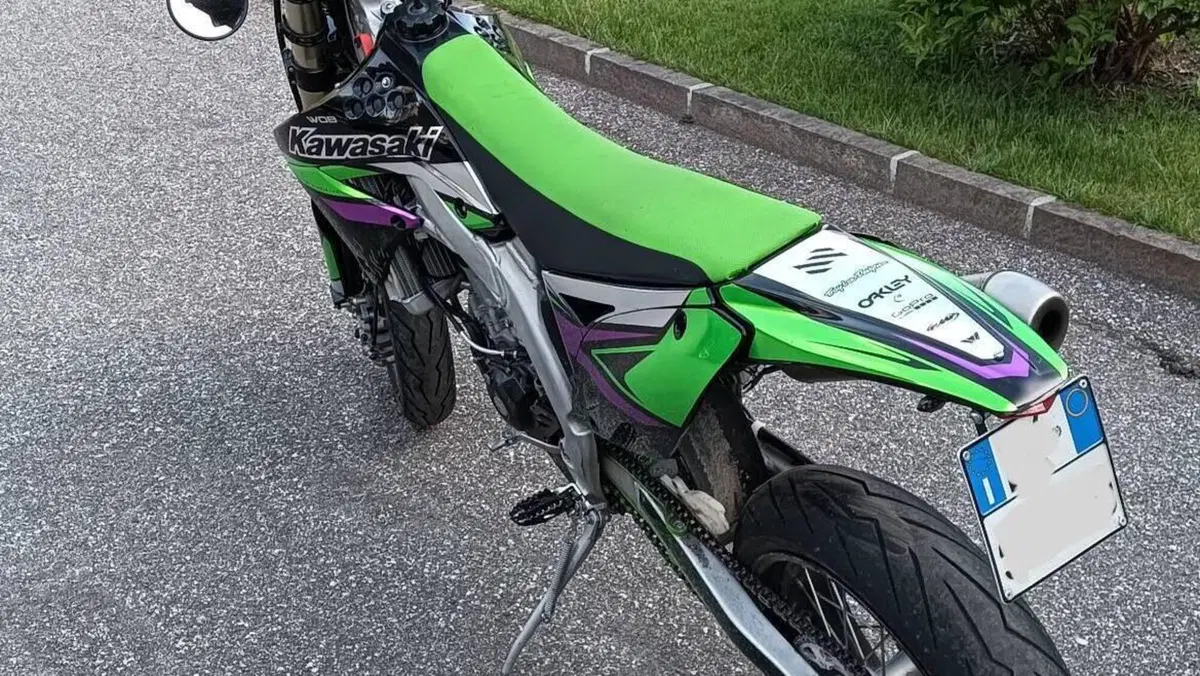 Kawasaki KX450F (2010 - 11)  (3)