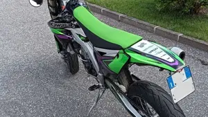 Kawasaki KX450F (2010 - 11)  (3)