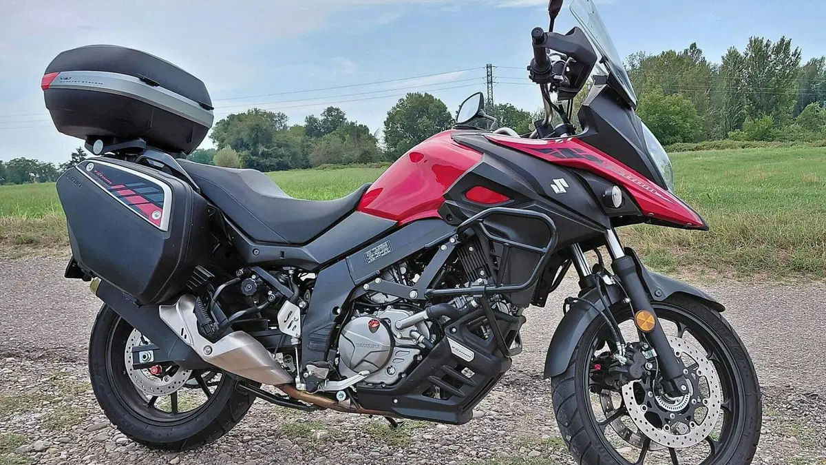 Suzuki V-Strom 650 (2021 - 25)  (3)