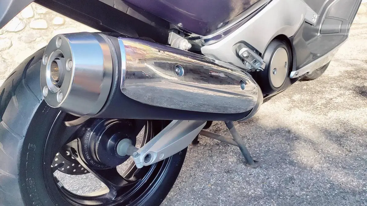 Yamaha T-Max 500 (2001 - 03)  (6)