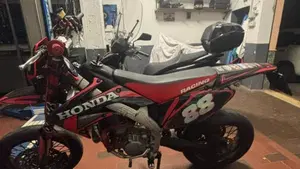 Honda CRM F 125X   (3)