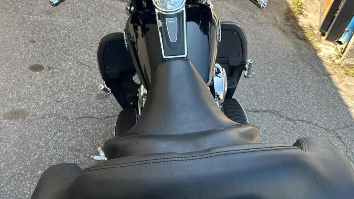 Harley-Davidson 1450 Electra Glide Ultra Classic (2006 - 07) - FLHTCUI  (4)