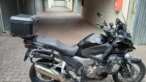 Honda VFR 1200 F DCT ABS (2010 - 16)  (3)