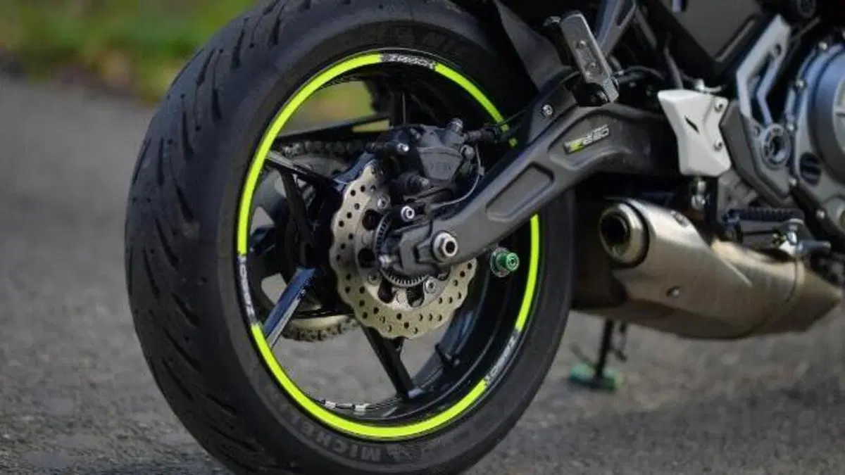 Kawasaki Z 650 (2017 - 19)  (5)