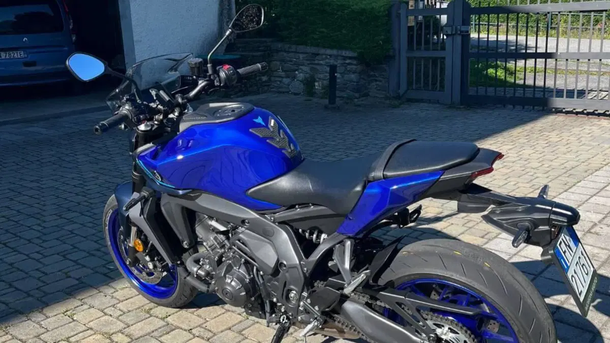 Yamaha MT-09 Y-AMT (2024 - 26)  (3)