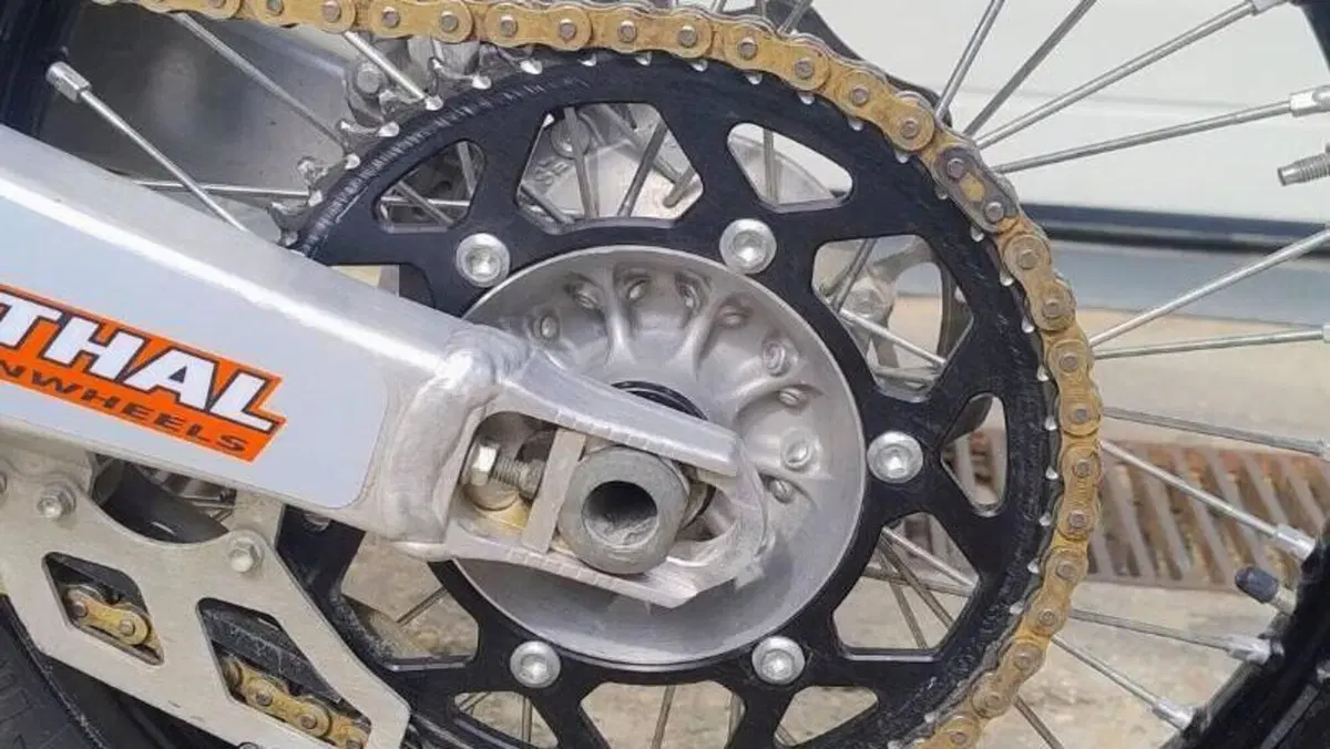Kawasaki KX250F (2023)  (9)
