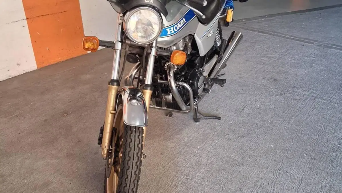 Honda   (4)