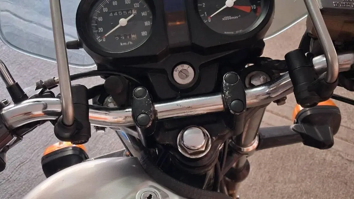 Honda   (8)