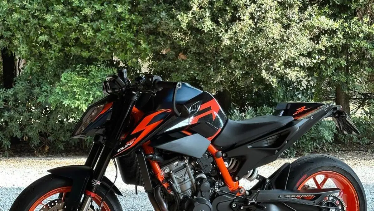 KTM 890 Duke R (2022 - 23) 