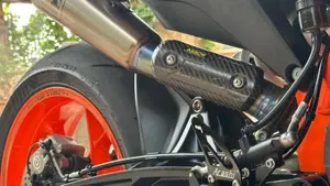 KTM 890 Duke R (2022 - 23)  (3)