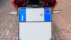 Ducati Panigale V4 S 1100 (2021)  (4)