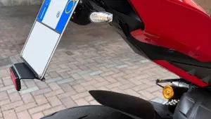 Ducati Panigale V4 S 1100 (2021)  (5)