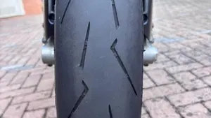 Ducati Panigale V4 S 1100 (2021)  (6)