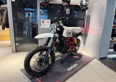 Ducati Scrambler 800 Desert Sled (2021 - 22) - Annuncio 10041676