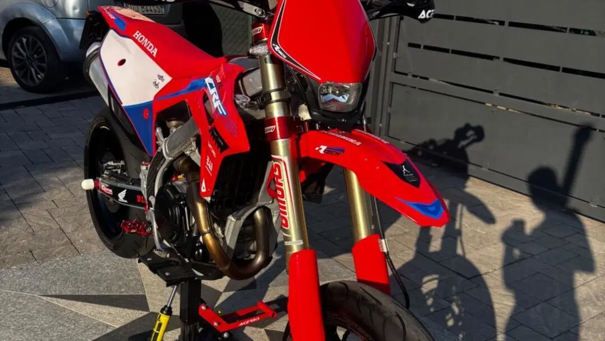 Honda CRF 450R (2023) 