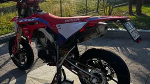 Honda CRF 450R (2023)  (5)