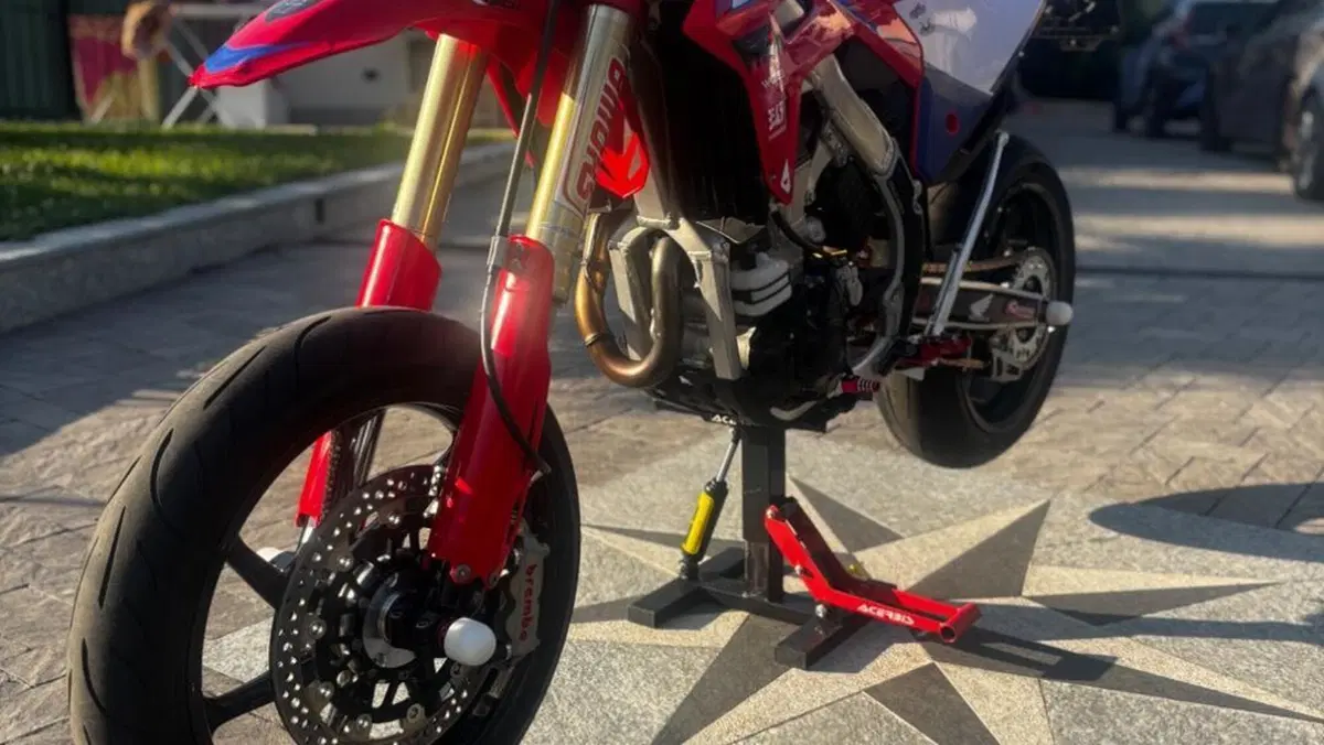Honda CRF 450R (2023)  (7)